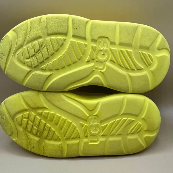 UGG women’s Yellow Slip-On Shoes - Picture 4 of 4